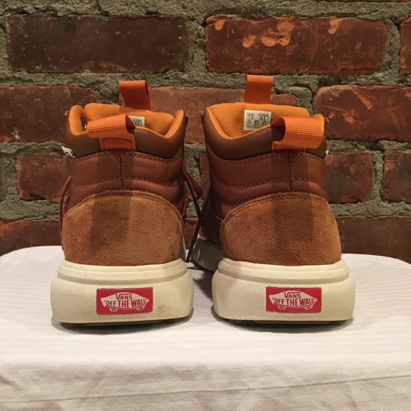 Vans UltraRange Hi MTE Shoes - Picture 5 of 9